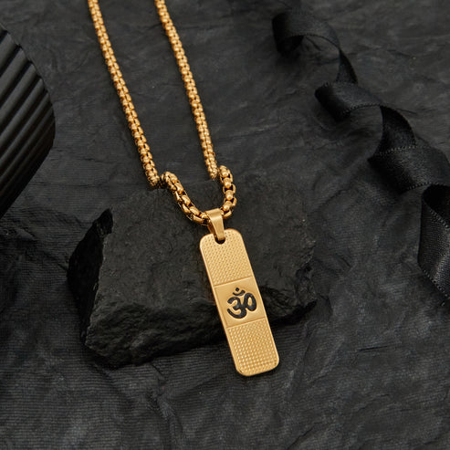 Om Pendant with chain 18k Gold Plated